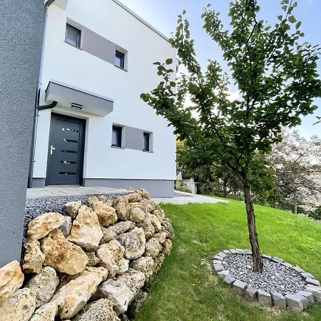 Appartamento Komenského 14, *