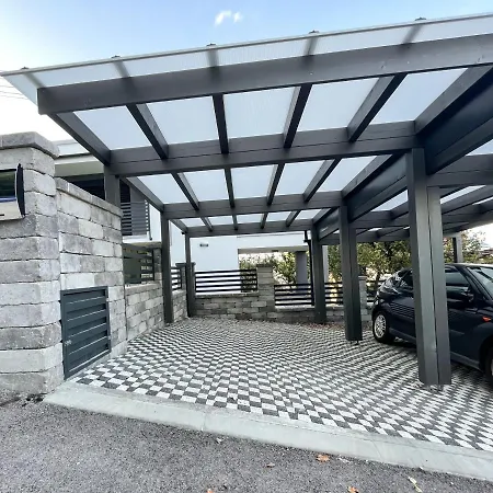 Komenského 14, * Bojnice